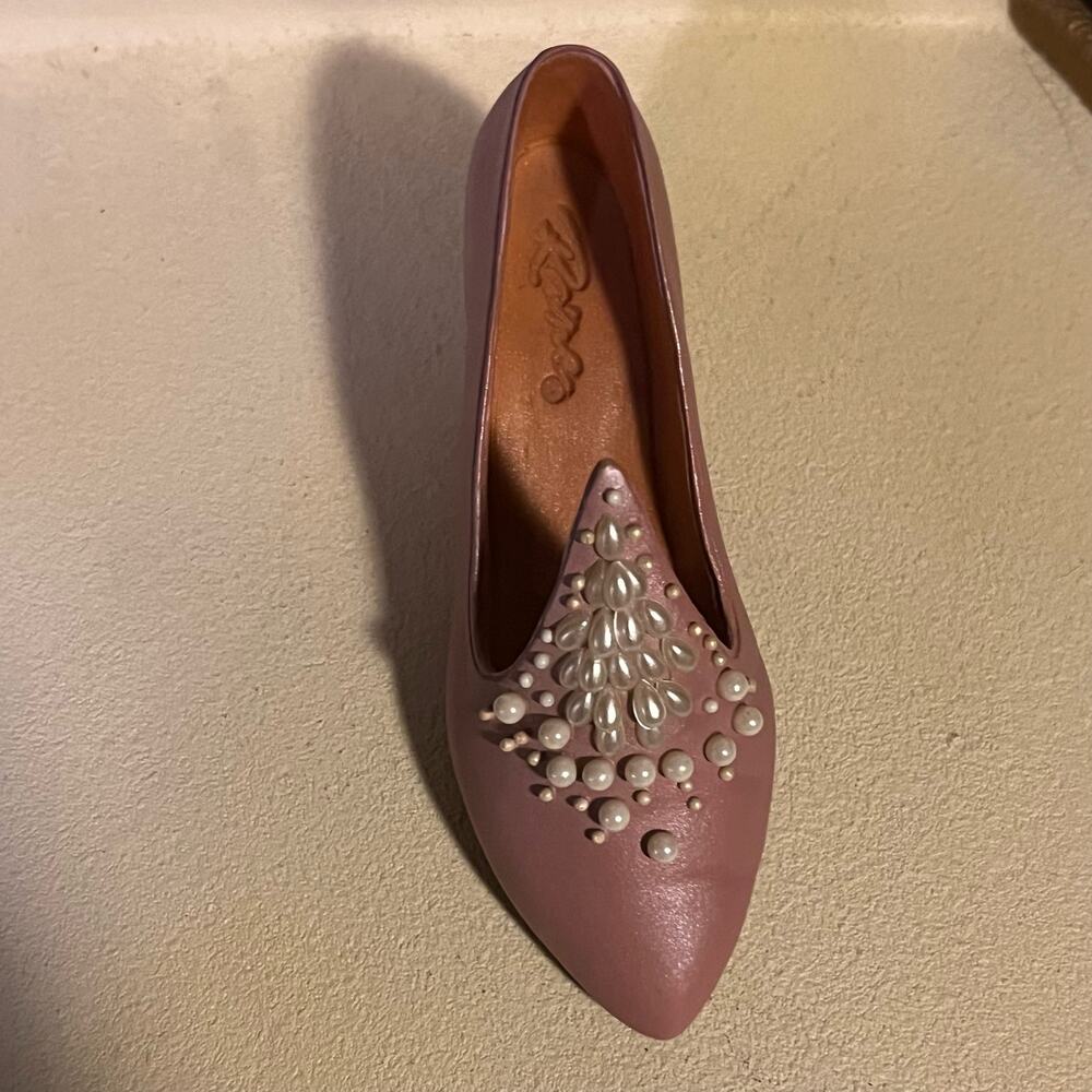 Just the Right Shoe Victorious